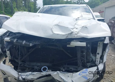 2018 Chevrolet Silverado 1500 2Lt из США, поврежденный, VIN 3GCUKREC6JG366190